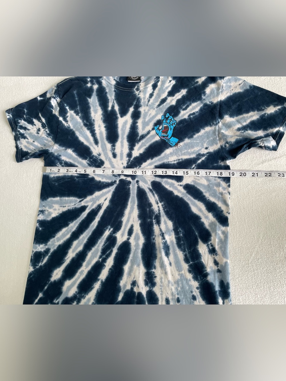 Santa Cruz Men’s Size Medium Shirt Skateboard Screaming Hand Tie-dye Blue - Picture 4 of 6